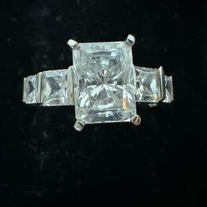 Gorgeous Sterling Silver & CZ Emerald Cut Diamond Ring
